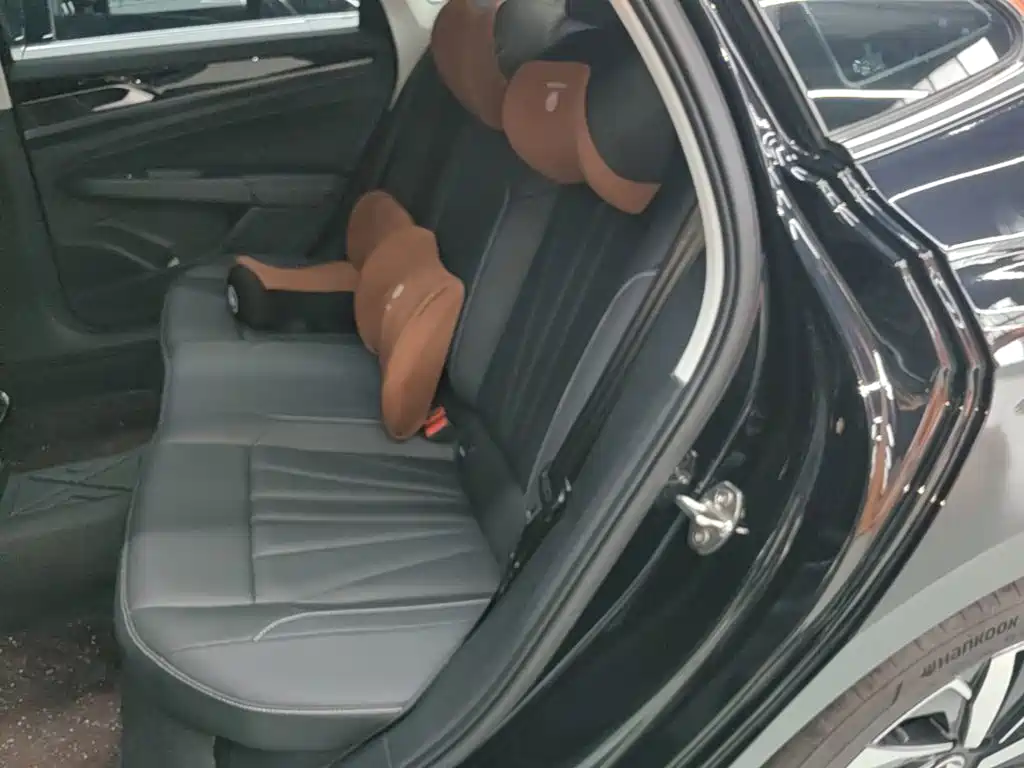 Volkswagen Passat — миниатюра 17