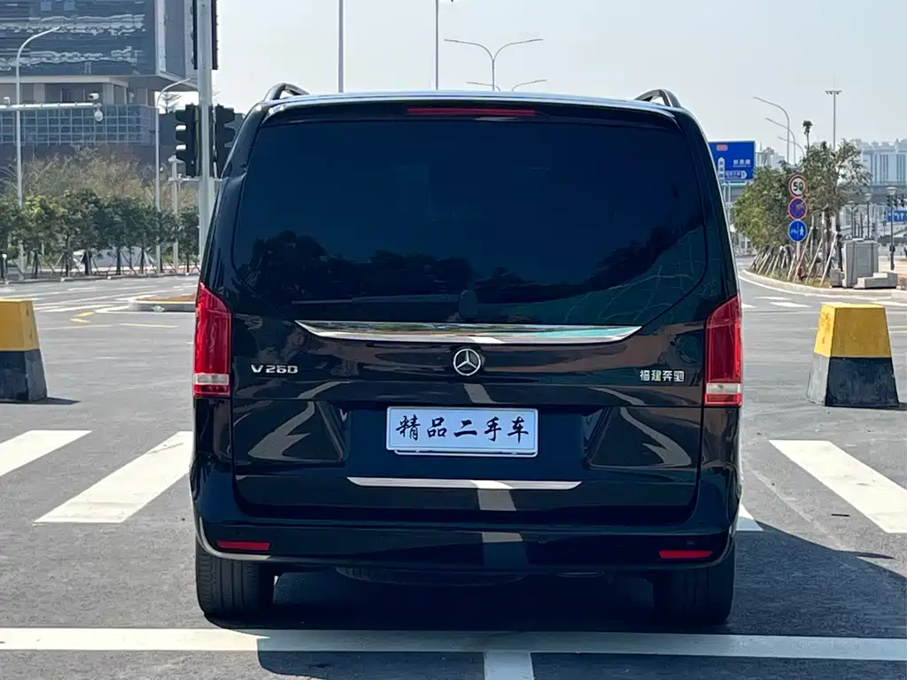 MERCEDES-BENZ V CLASS