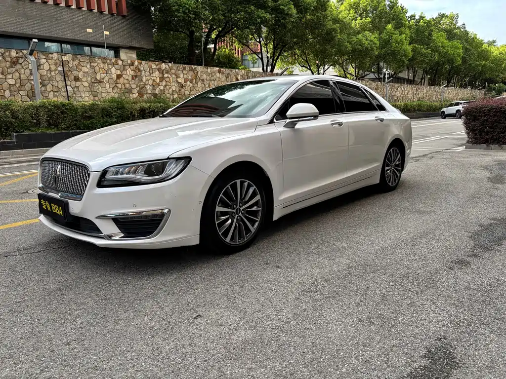 Lincoln MKZ