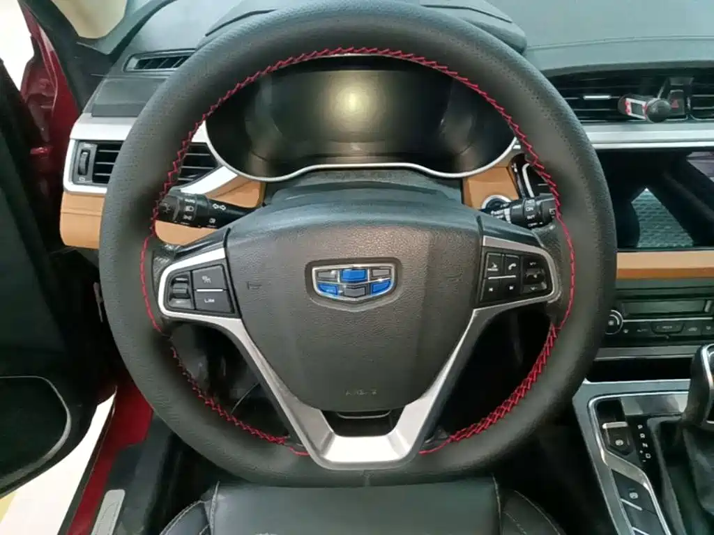 Geely Vision S1 — миниатюра 11