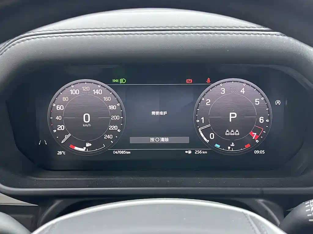 Land Rover Defender — миниатюра 4