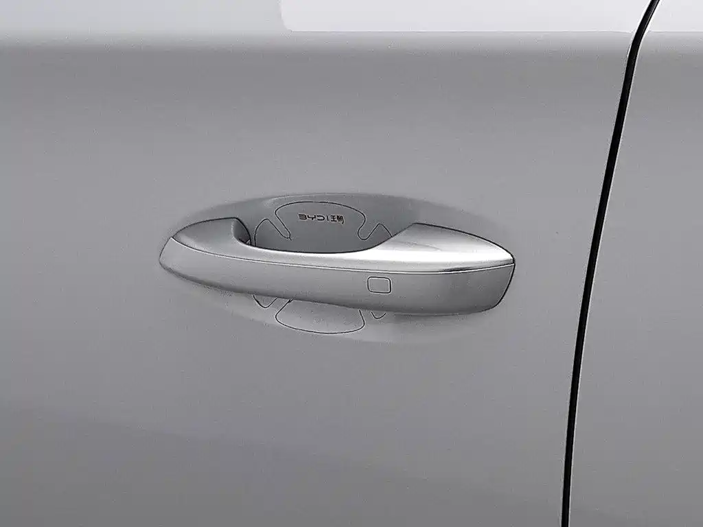 BYD Tang New Energy — миниатюра 18