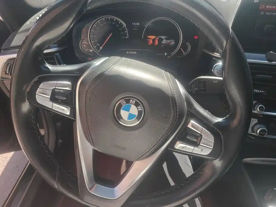 BMW 5 Series — миниатюра 15