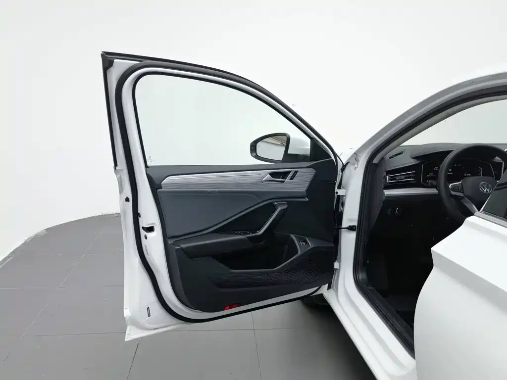 Volkswagen Sagitar 2023 280TSI DSG Plus