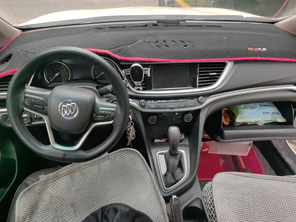 Buick Excelle — миниатюра 10