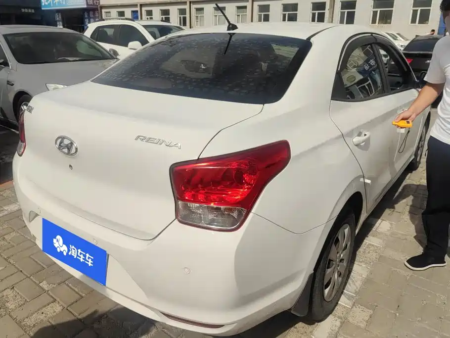 Hyundai Verna — миниатюра 3