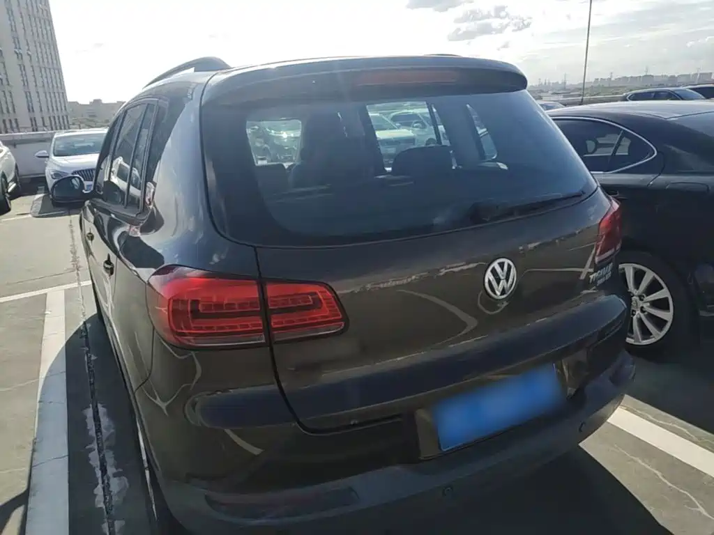 Volkswagen Tiguan — миниатюра 5
