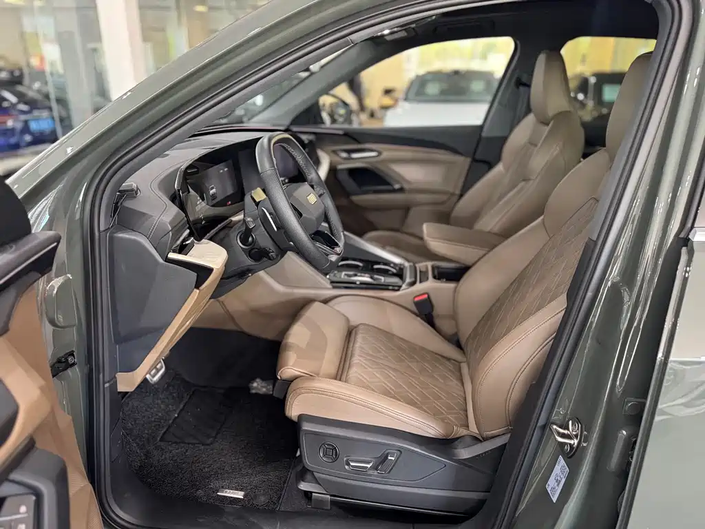 Audi Q5L — миниатюра 7
