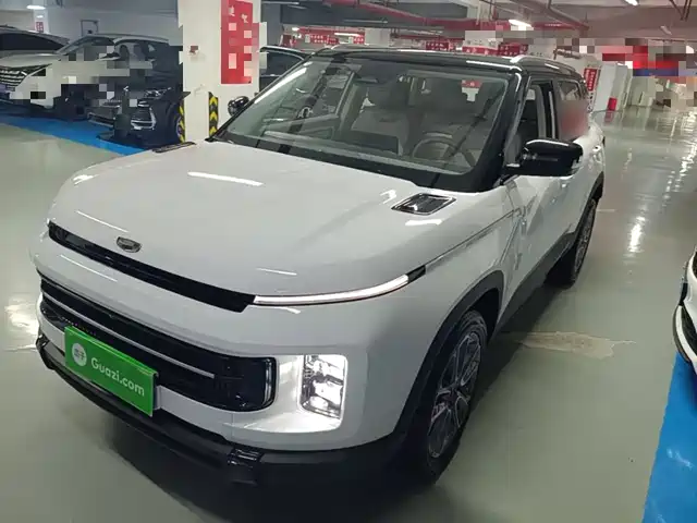 2025 Geely Icon