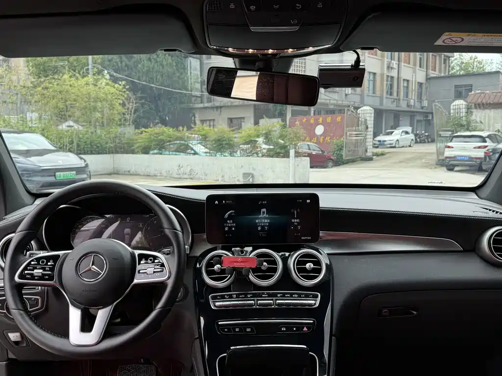 Mercedes-Benz GLC 2021 GLC 260 L 4MATIC