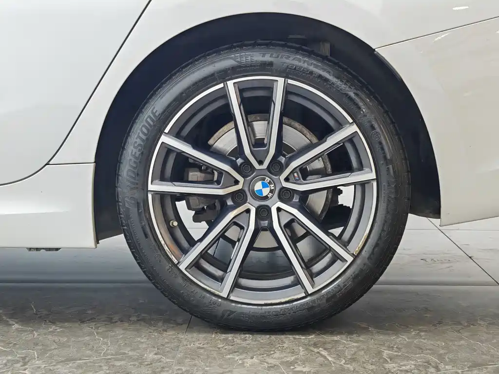BMW 3 Series — миниатюра 9