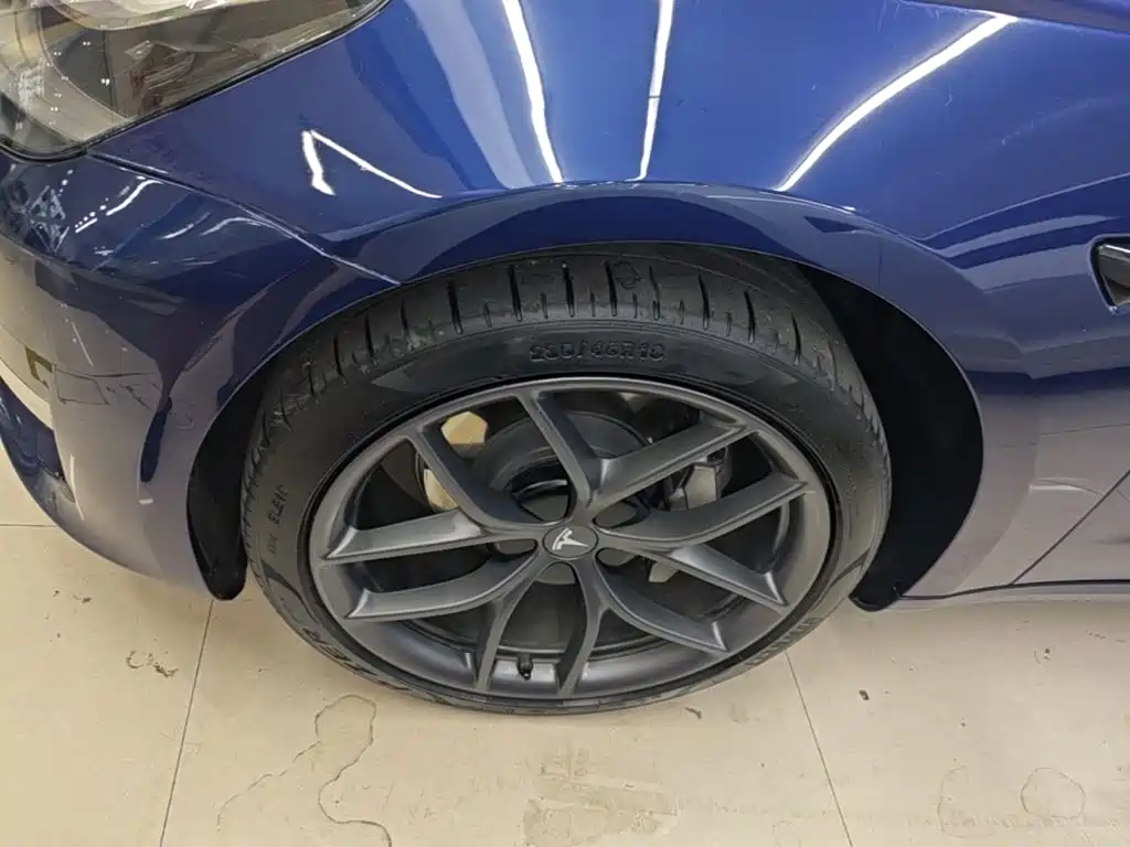 Tesla Model 3 — миниатюра 23