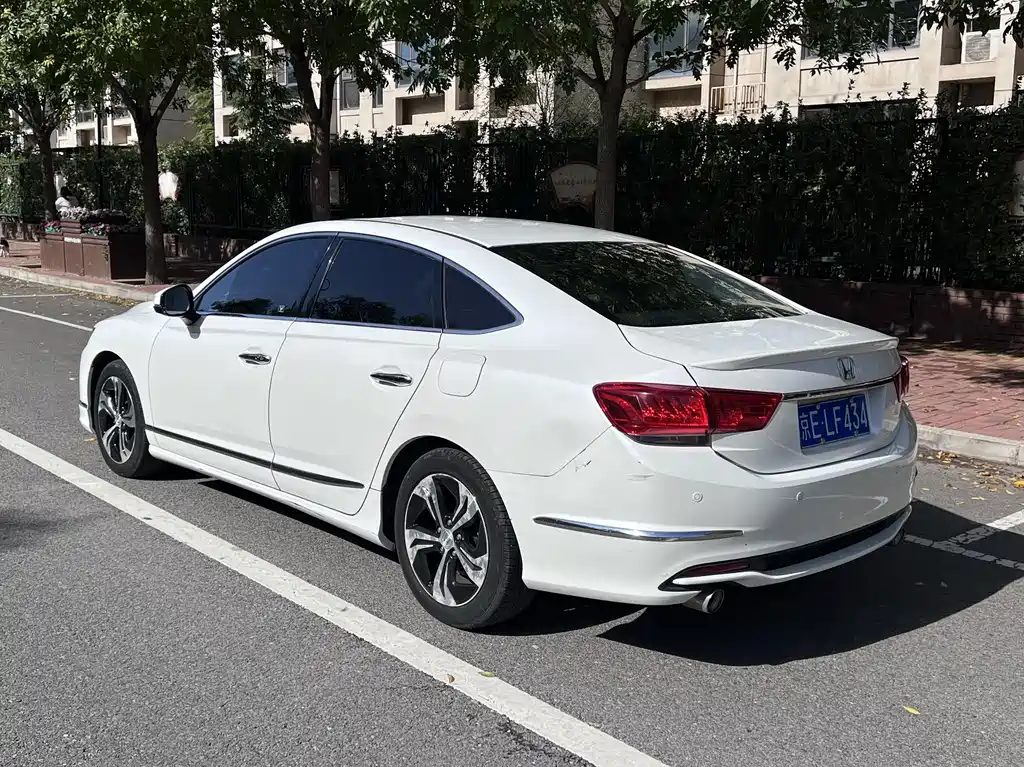 Honda Spirior — миниатюра 8