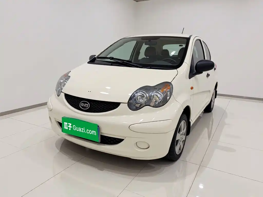 BYD F0