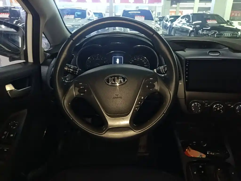 Kia K3 — миниатюра 11