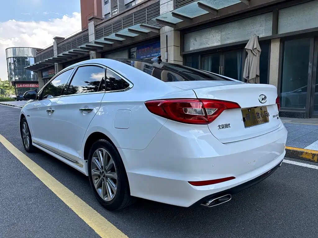 Hyundai Sonata — миниатюра 5