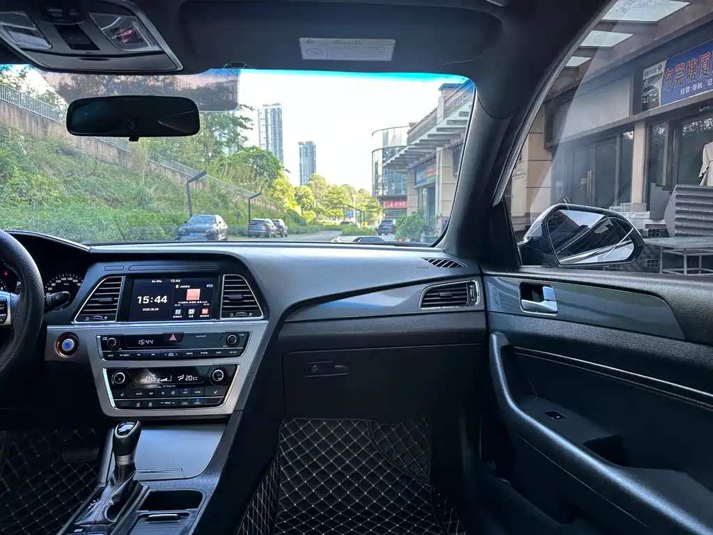 Hyundai Sonata — миниатюра 16