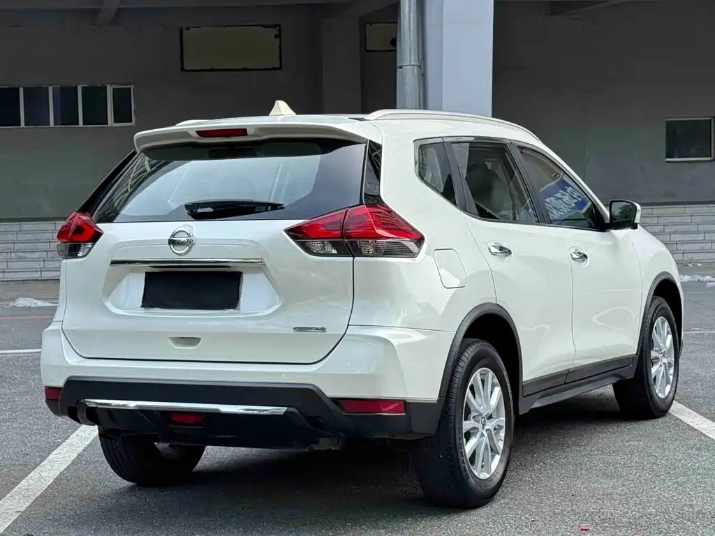 Nissan X-Trail — миниатюра 5