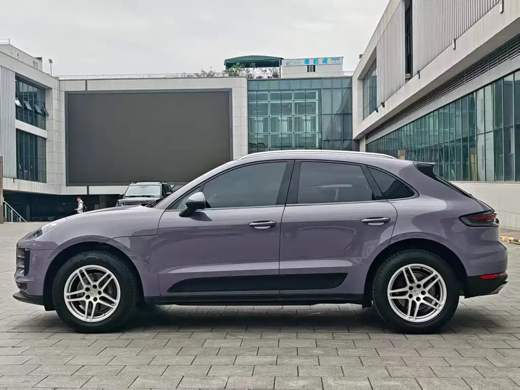 Porsche Macan — миниатюра 7