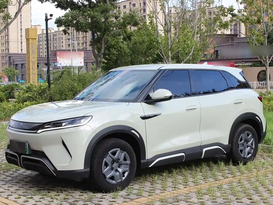 BYD Yuan UP