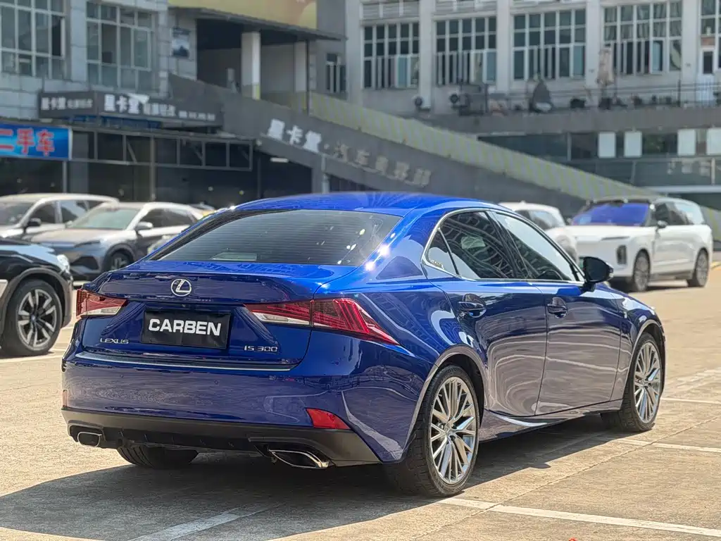 Lexus IS — миниатюра 5