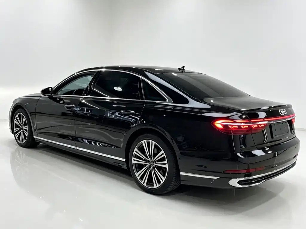 Audi A8 — миниатюра 9