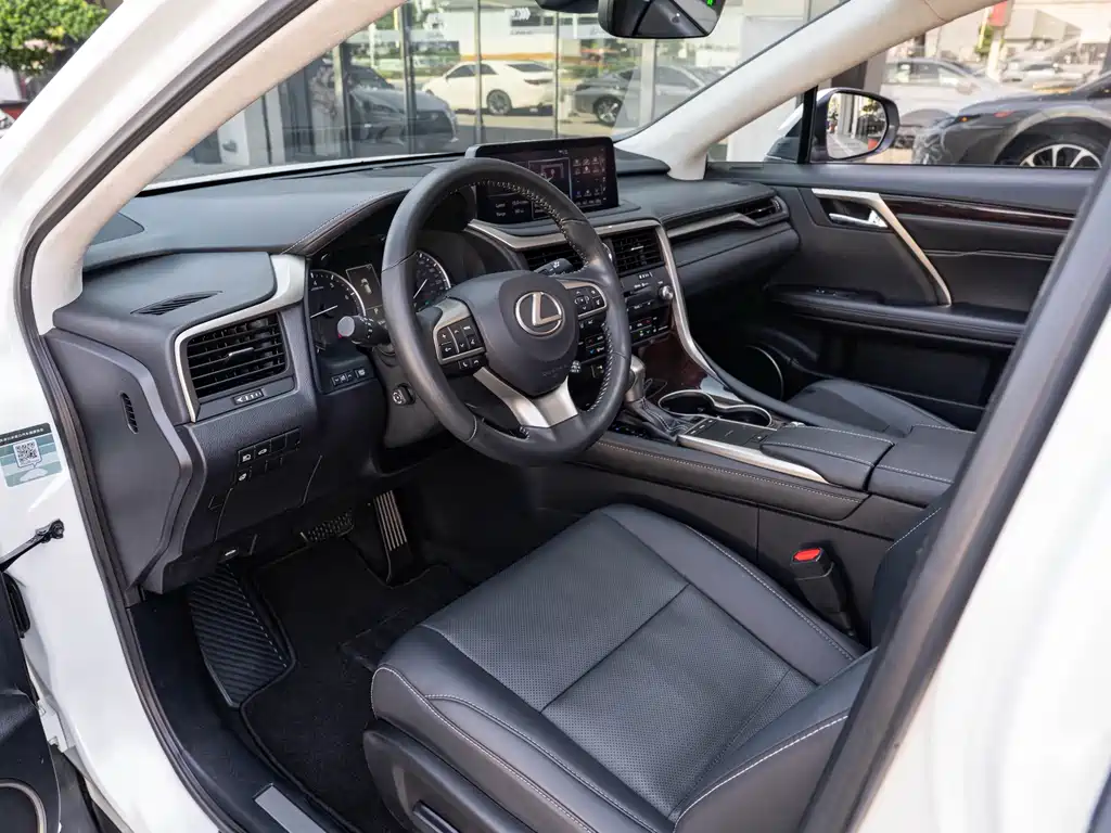 Lexus RX — миниатюра 9