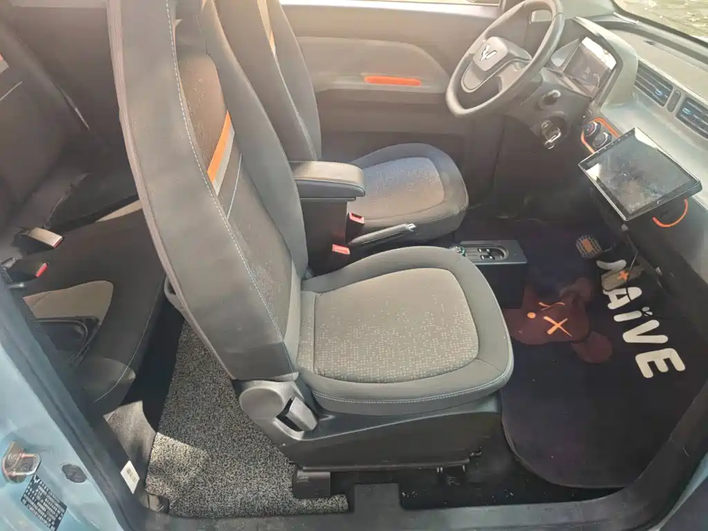 Wuling MINIEV — миниатюра 4