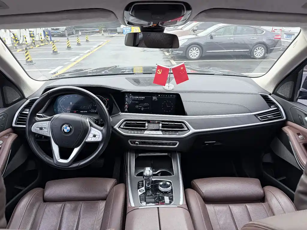 BMW X7 — миниатюра 9