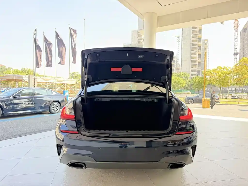 BMW 3 Series — миниатюра 7