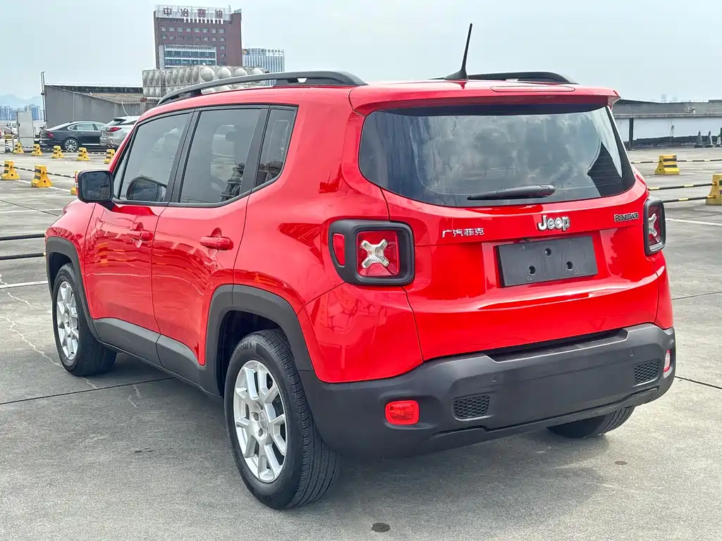 Jeep Renegade — миниатюра 4