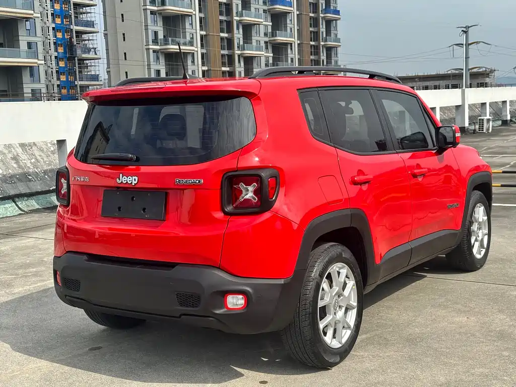 Jeep Renegade — миниатюра 6