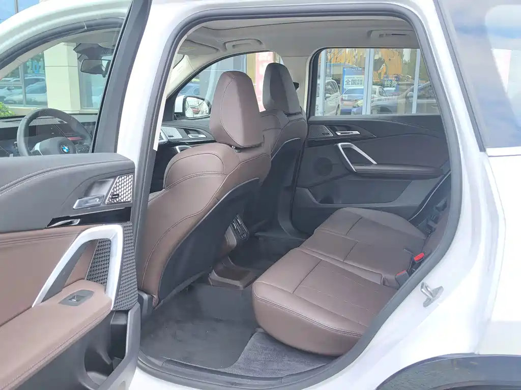 BMW X1 — миниатюра 5