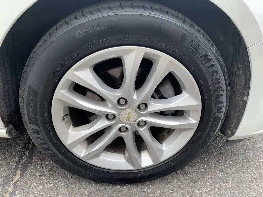 Chevrolet Malibu XL — миниатюра 13