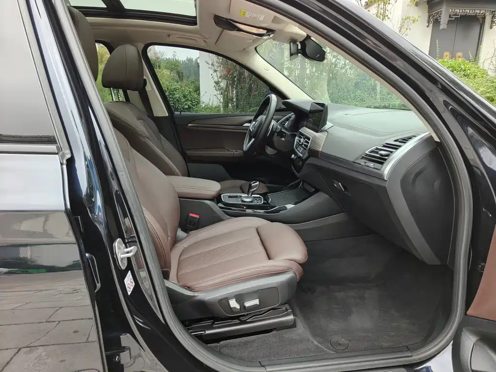 BMW X3 — миниатюра 11