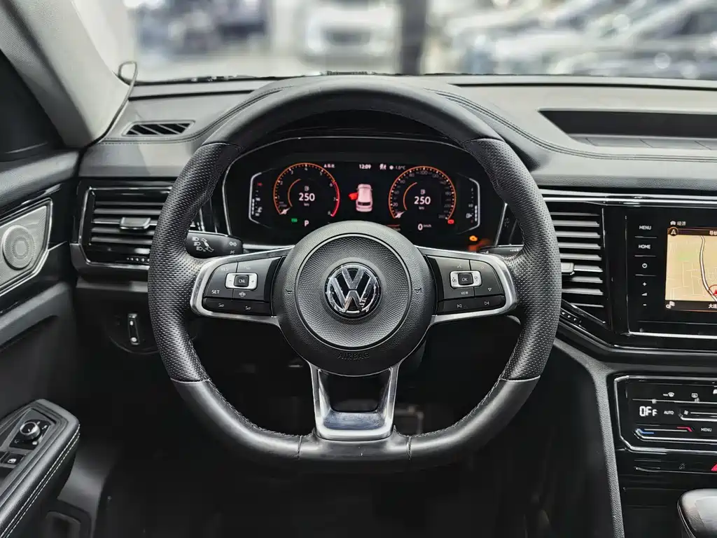 VOLKSWAGEN TOURANG