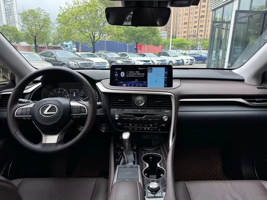 Lexus RX — миниатюра 11