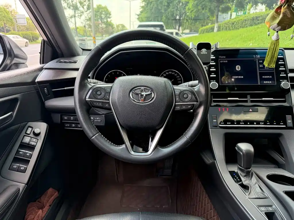 Toyota Avalon — миниатюра 14