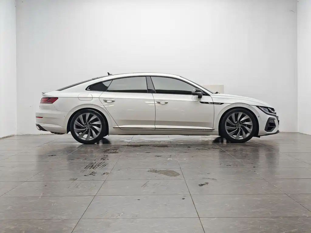 Volkswagen CC — миниатюра 11