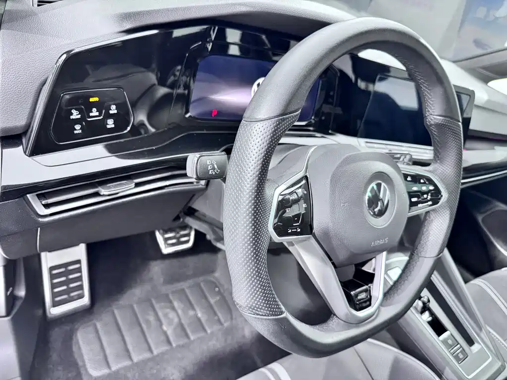 Volkswagen Golf — миниатюра 10