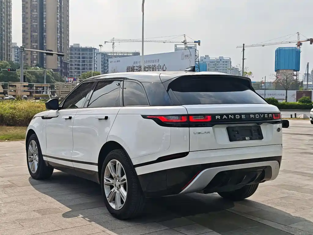 Land Rover Velar — миниатюра 4