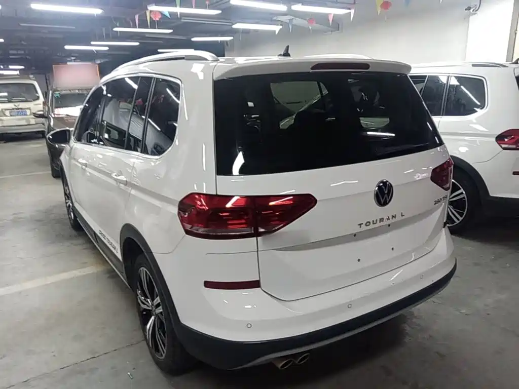 Volkswagen Touran — миниатюра 5