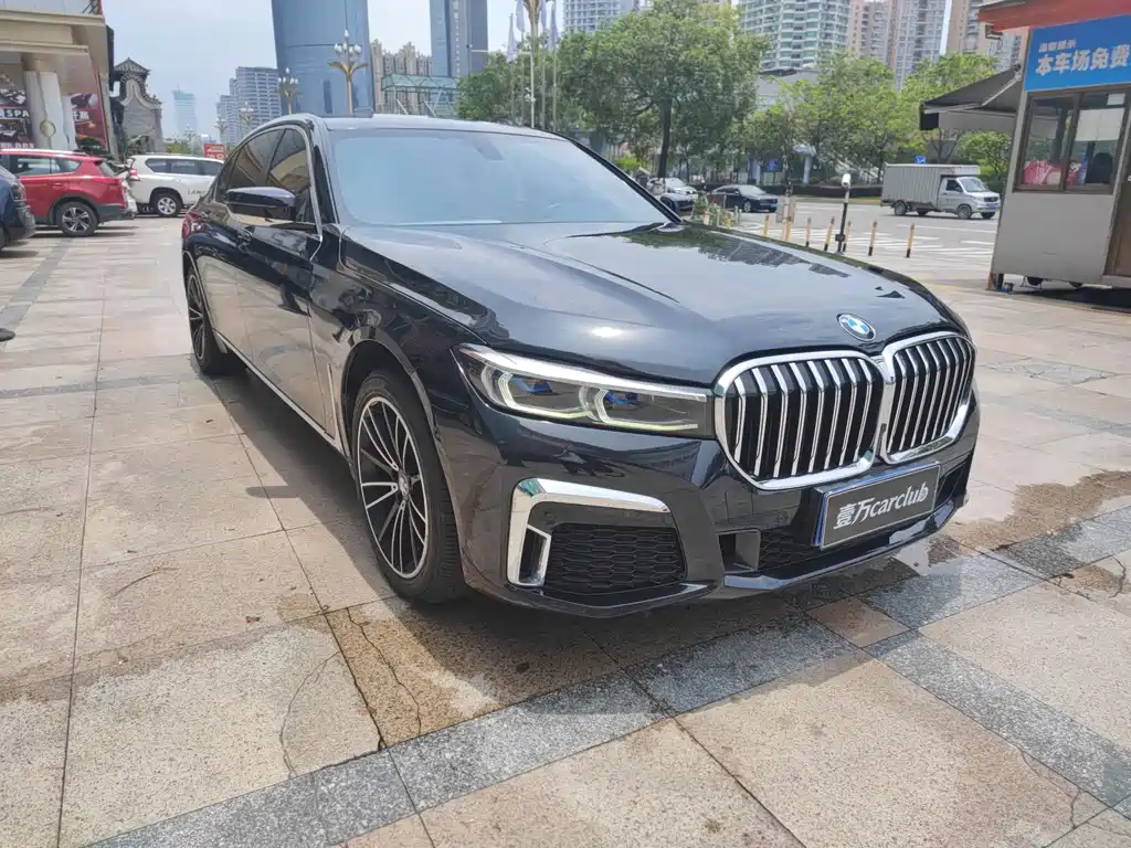 BMW 7 Series — миниатюра 3