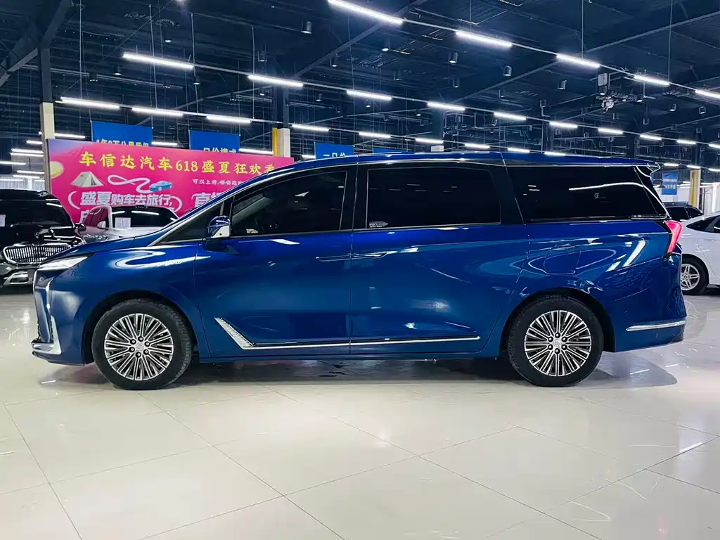 BUICK GL8 NEW ENERGY