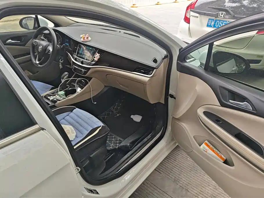 Buick Verano 2018 15S AT Lead