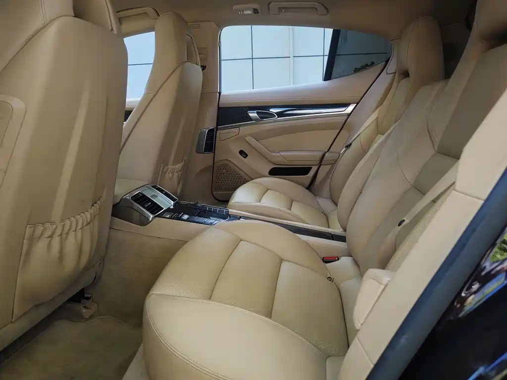 Porsche Panamera — миниатюра 9