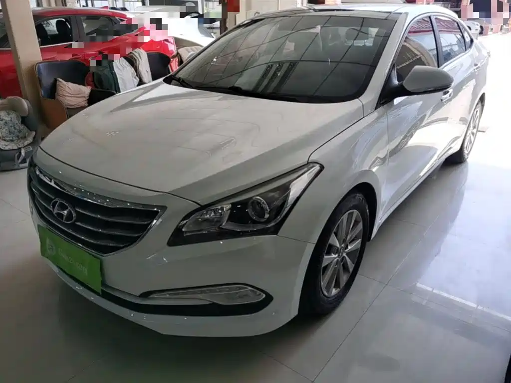 Hyundai Mistra 2015
