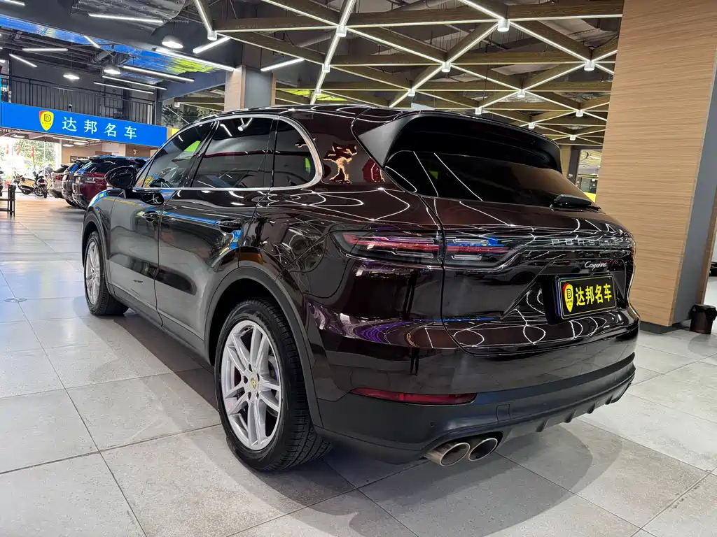 PORSCHE CAYENNE