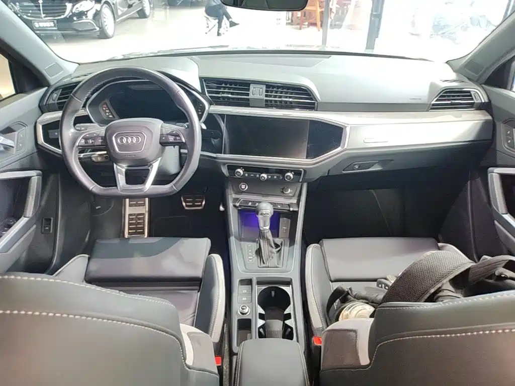Audi Q3 — миниатюра 10