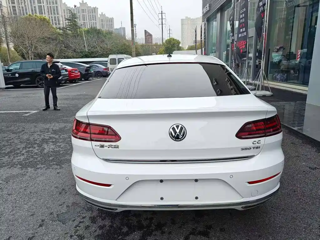 Volkswagen CC — миниатюра 3